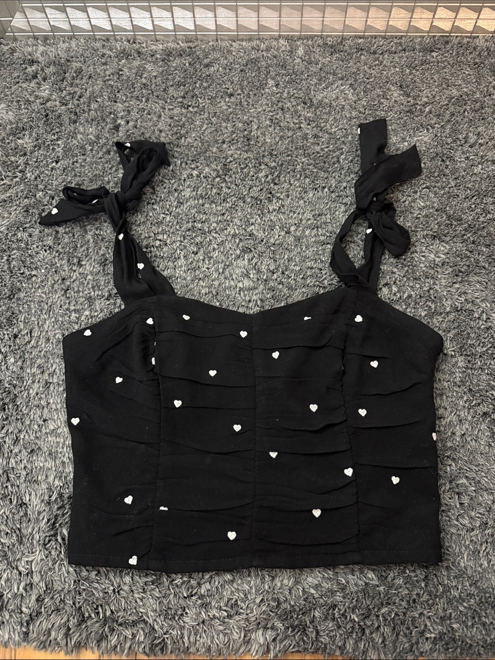 Forever 21 Black Heart-Print Tie-Shoulder Crop Camisole